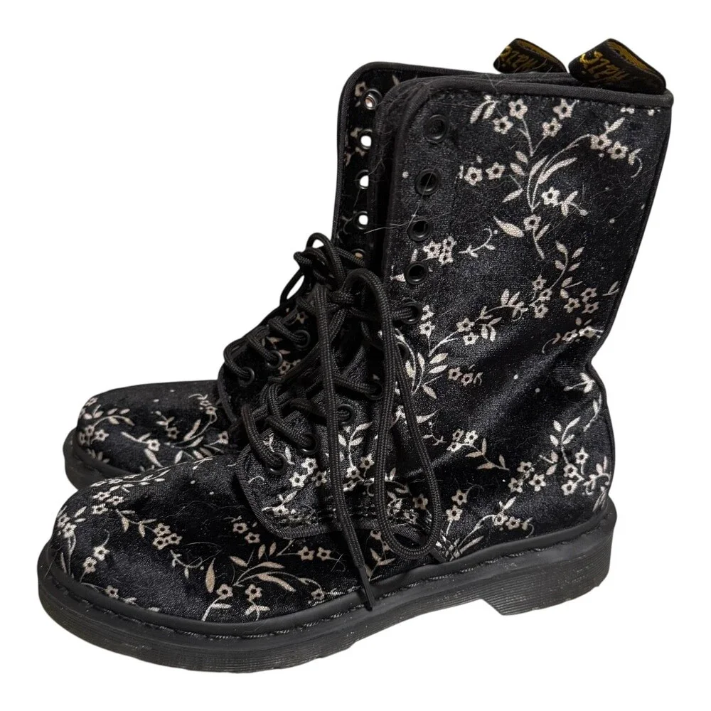 Dr. Martens Womens Size 7 Black Velvet Floral 8-Eye Boots Vintage Rare - Picture 4 of 6